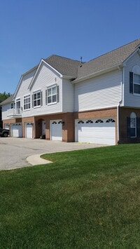 Building Photo - BEAUTIFUL 2 BEDROOM 2 BATH CONDO!