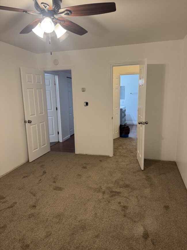 Building Photo - 1374 N Cuyamaca St