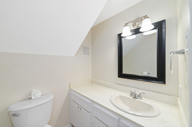 Building Photo - 14345 Misty Meadow Ln