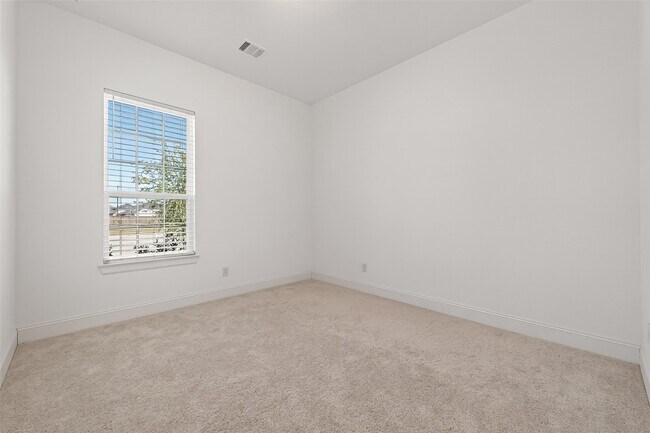 Building Photo - 7707 Lavender Ct