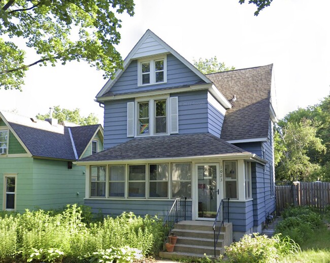 Enjoy the wildflowers in the front garden. - 1023 28th Ave NE