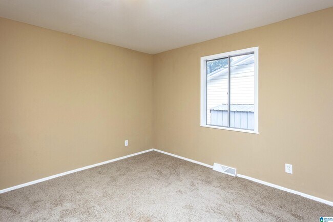 Building Photo - 1032 26th Ave N