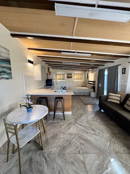 Building Photo - 4701 1/2 W 168th St