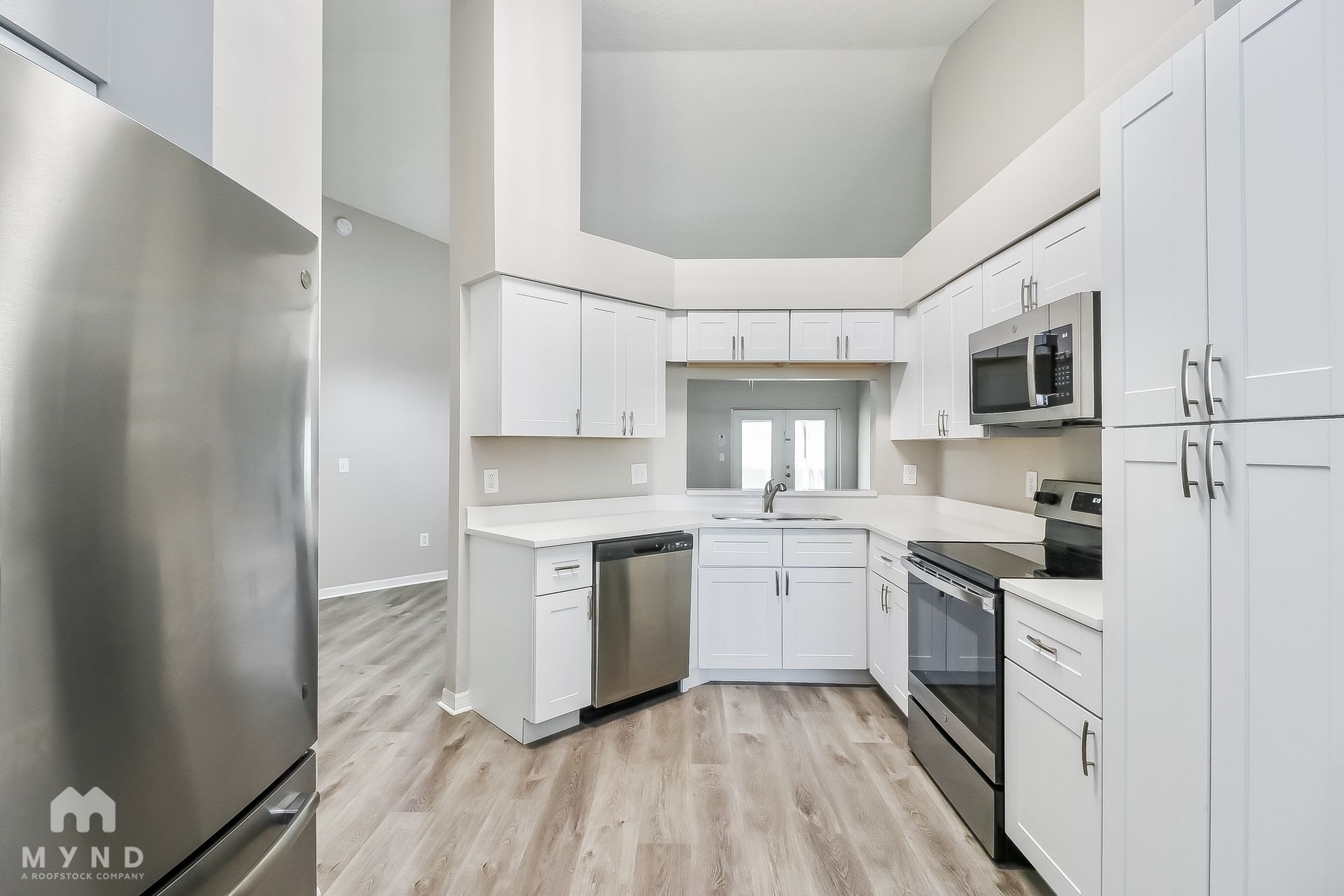 Building Photo - 7629 Tamarind Ave