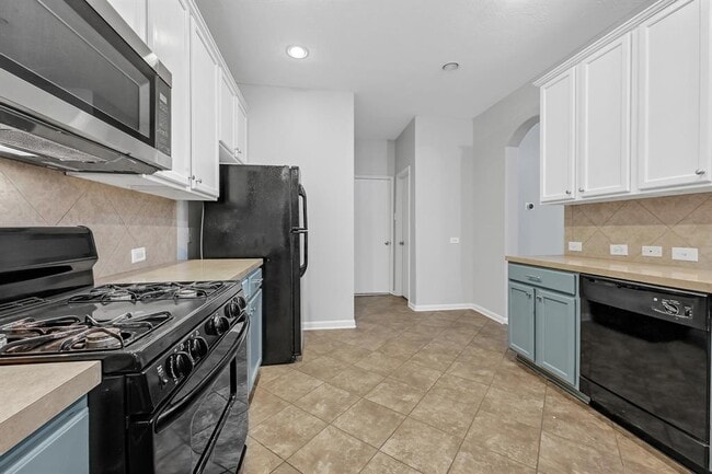 Building Photo - 9307 Harts Garden Ln