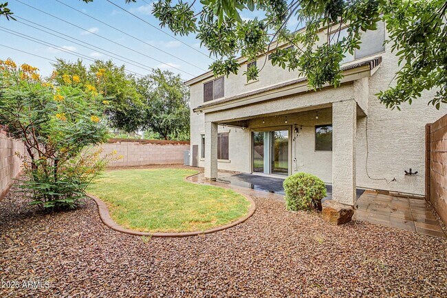 Building Photo - 3983 S Crosscreek Dr