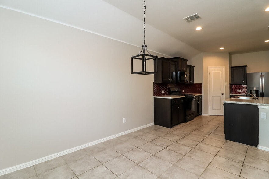 Building Photo - 10373 Fort Belknap Trail