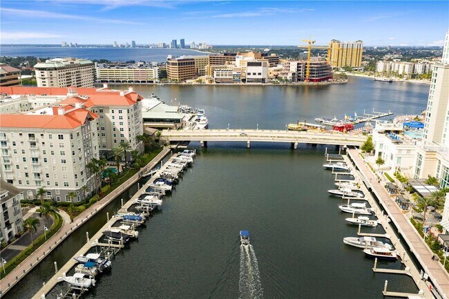 Building Photo - 700 S Harbour Island Blvd