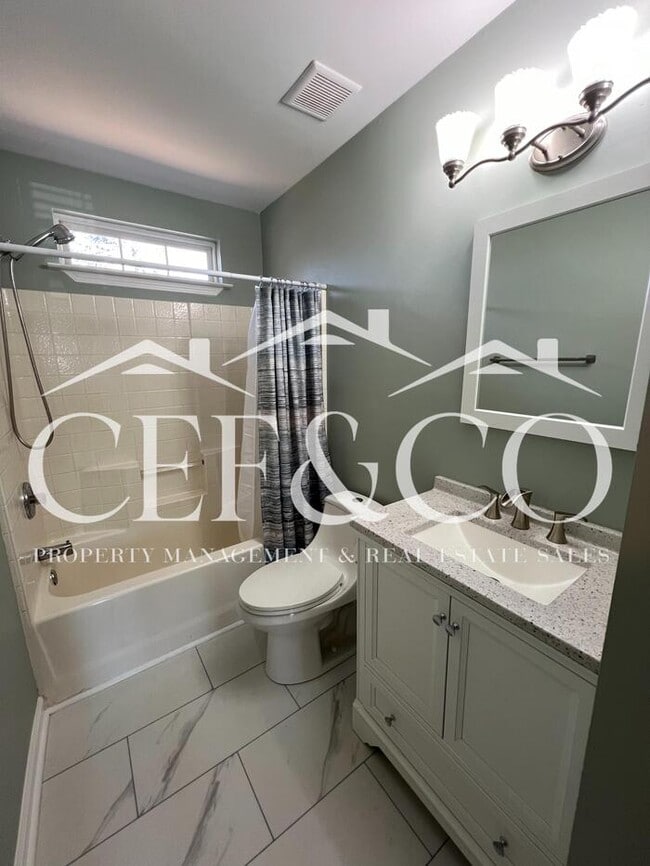 Building Photo - Lovely home now available in Duncan