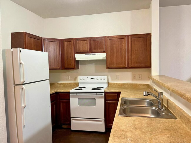 Building Photo - 8603 Kingsbury View