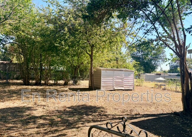 Building Photo - 1408 Cairn Cir