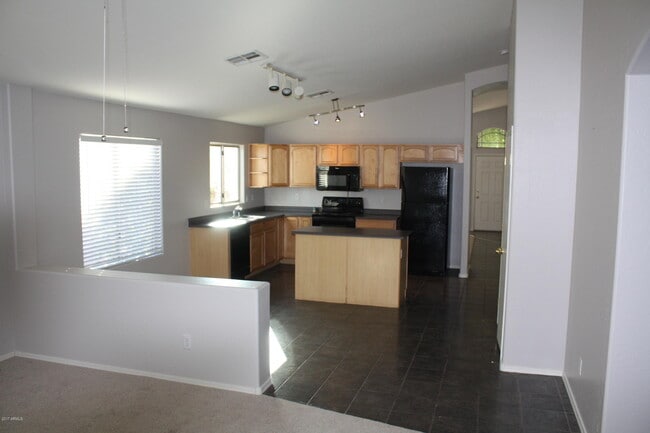 Building Photo - 14129 N 133rd Dr
