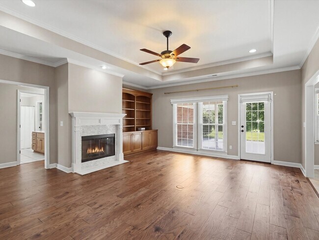 Building Photo - 2819 Willowick Tr SE