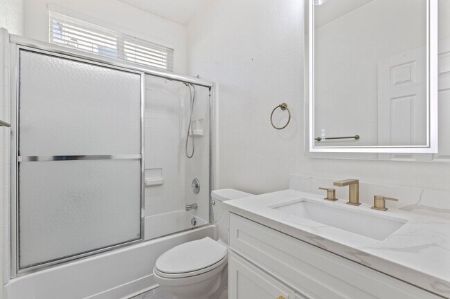 Building Photo - 1292 Paseo Belleza