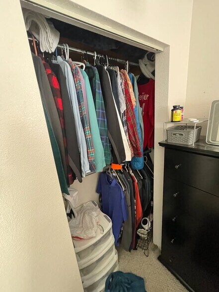 bedroom - 728 Iowa St