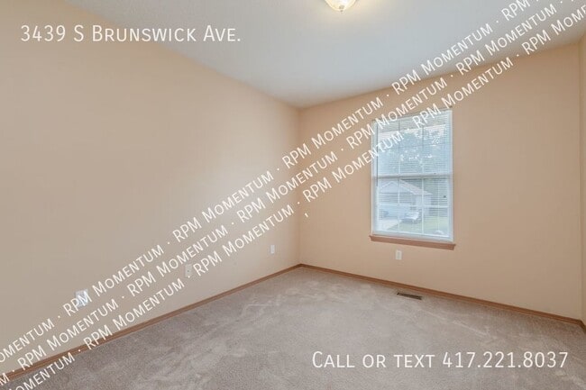 Building Photo - 3439 S Brunswick Ave