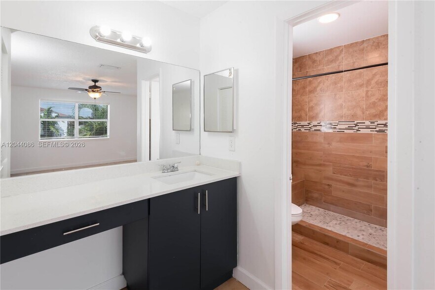 Building Photo - 9044 SW 148th Ct