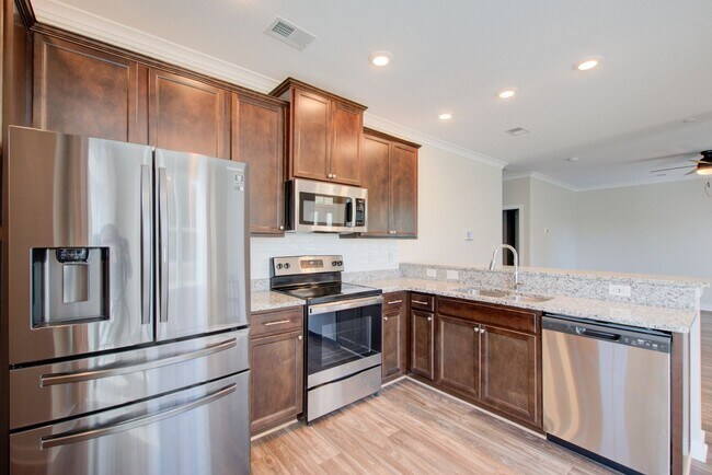 Building Photo - 609 Fishers Ct