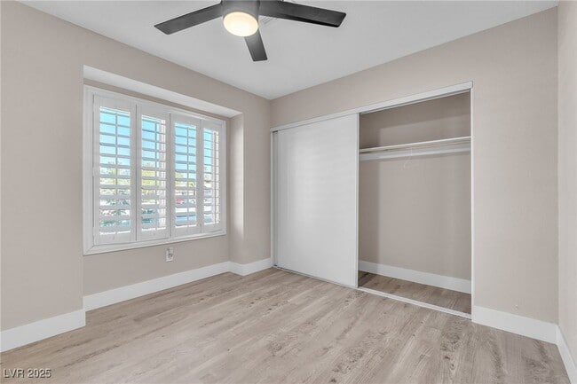 Building Photo - 2312 Fairbourne Way