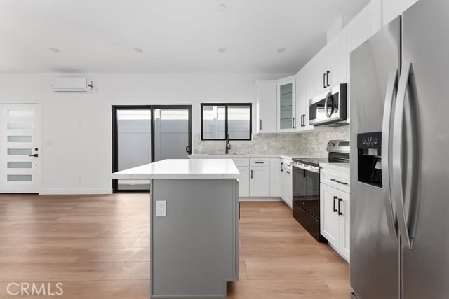 Building Photo - 19952 Archwood St