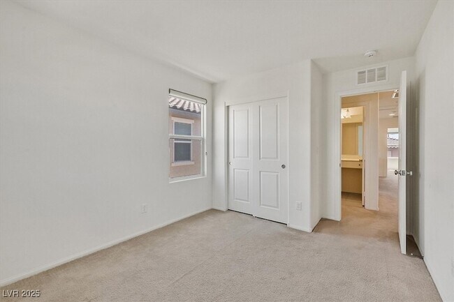 Building Photo - 8755 Spanish Ridge Ave