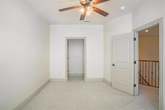 Building Photo - 7713 Lakeview Cir