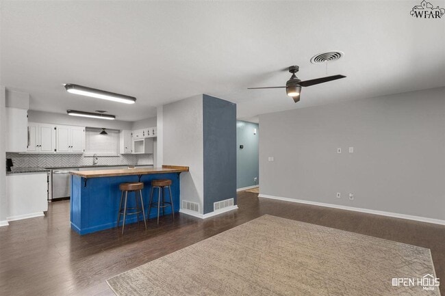 Building Photo - 4805 Big Bend Dr