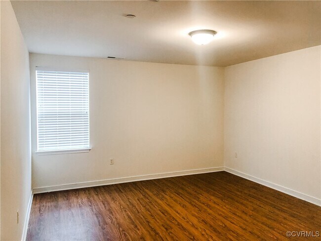 Building Photo - 4707 Brydes Ln