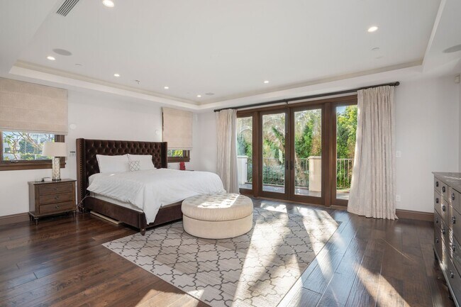 Building Photo - Beverly Hills Luxury Villa with Resort-Style Pool & Spa