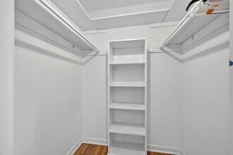 Building Photo - 5001 Libbey Dr