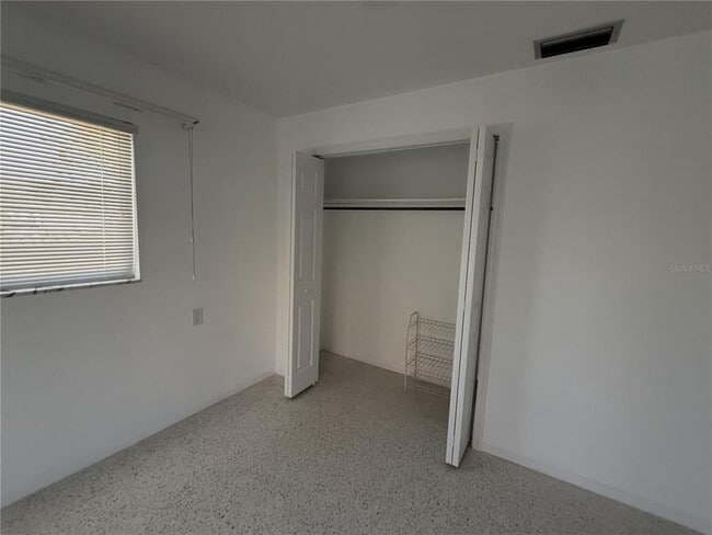 Building Photo - 100 Boca Ciega Dr