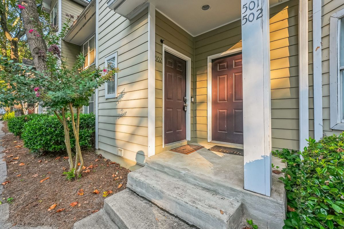 Building Photo - 502 Ivy Green Ln SE