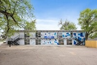 Building Photo - 415 S Weber St