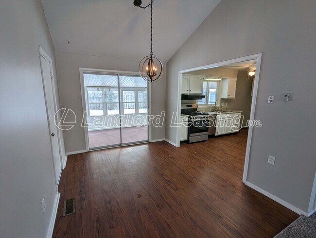 Building Photo - Avon Lake Ranch with Fresh Updates, Vaulted Ceilings, and More!