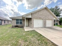 Building Photo - 1712 Aztec Trce