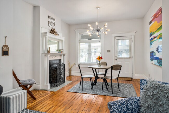 Building Photo - 802 Hamlet St