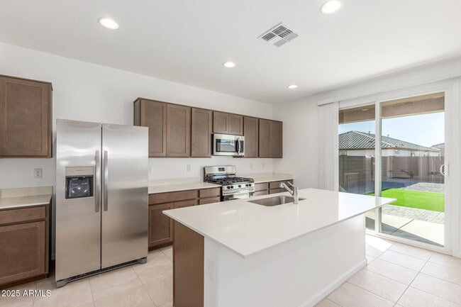 Building Photo - 20924 S 231st Way