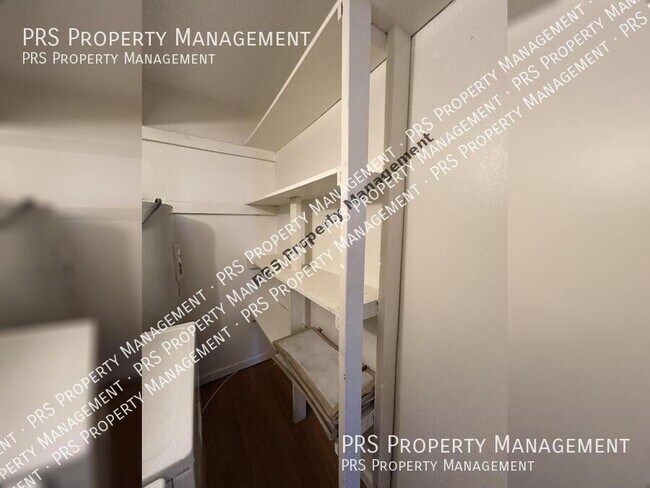 Building Photo - 1851 E University Dr