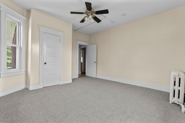 Building Photo - 29 Belden St
