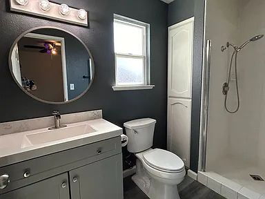 Building Photo - single-family home located in a cul-de-sac