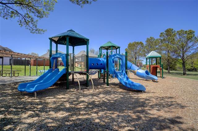 Building Photo - 1703 Creekpoint Dr