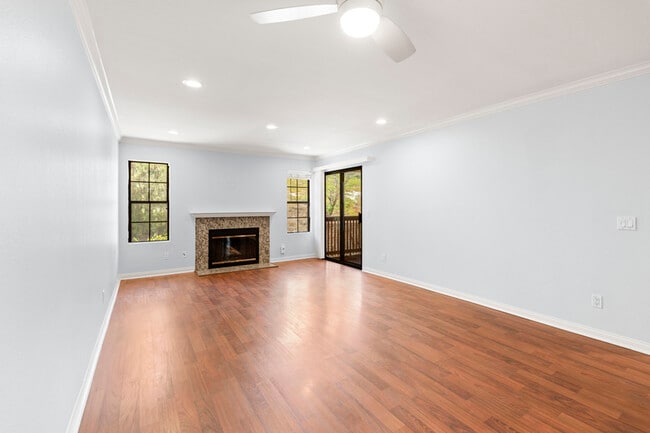 Building Photo - 12059 Alta Carmel Ct