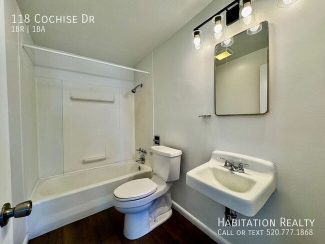 Building Photo - 118 Cochise Dr