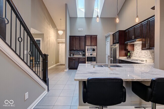 Building Photo - 9732 Highpoint Ridge Dr