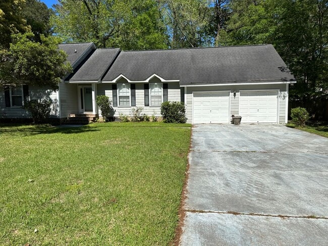Building Photo - Beautiful 4 Bedroom 2 baths 2 car garage