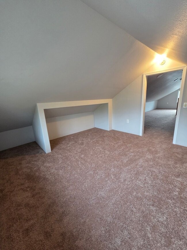 Building Photo - Charming 2-Bedroom Home with Loft in Lewiston