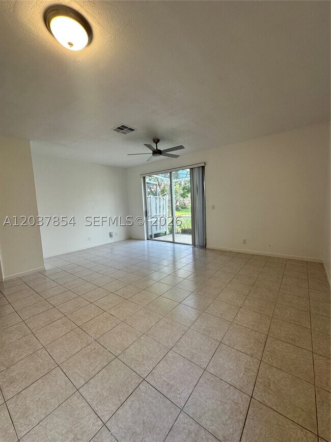 Building Photo - 5541 NW 90th Ave