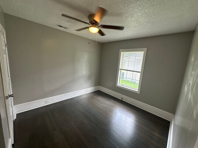 Building Photo - COMING SOON! 3 Bedroom House in Gastonia! DEPOSIT-FREE Renting option thru OBLIGO! Deposit Altern...