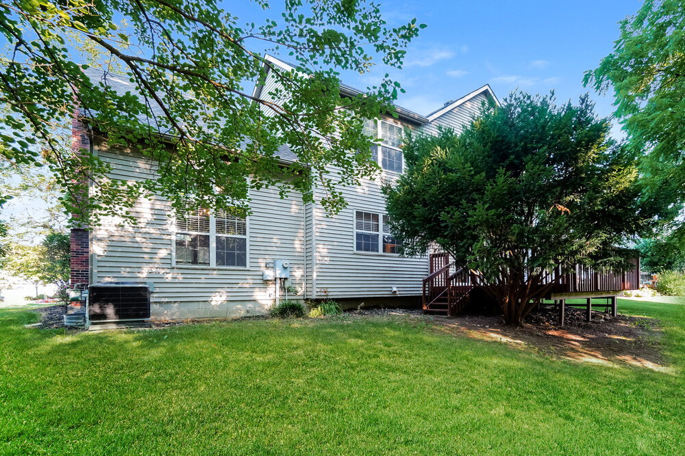 Building Photo - 1635 Saffron Dr