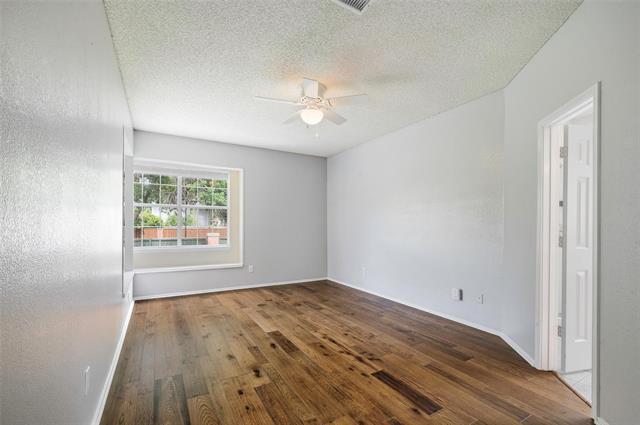 Building Photo - 2221 Bennington Ave